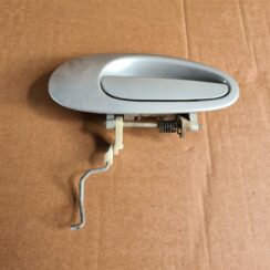 Aizmugurējais kreisais durvju rokturis priekš CHRYSLER SEBRING 2006