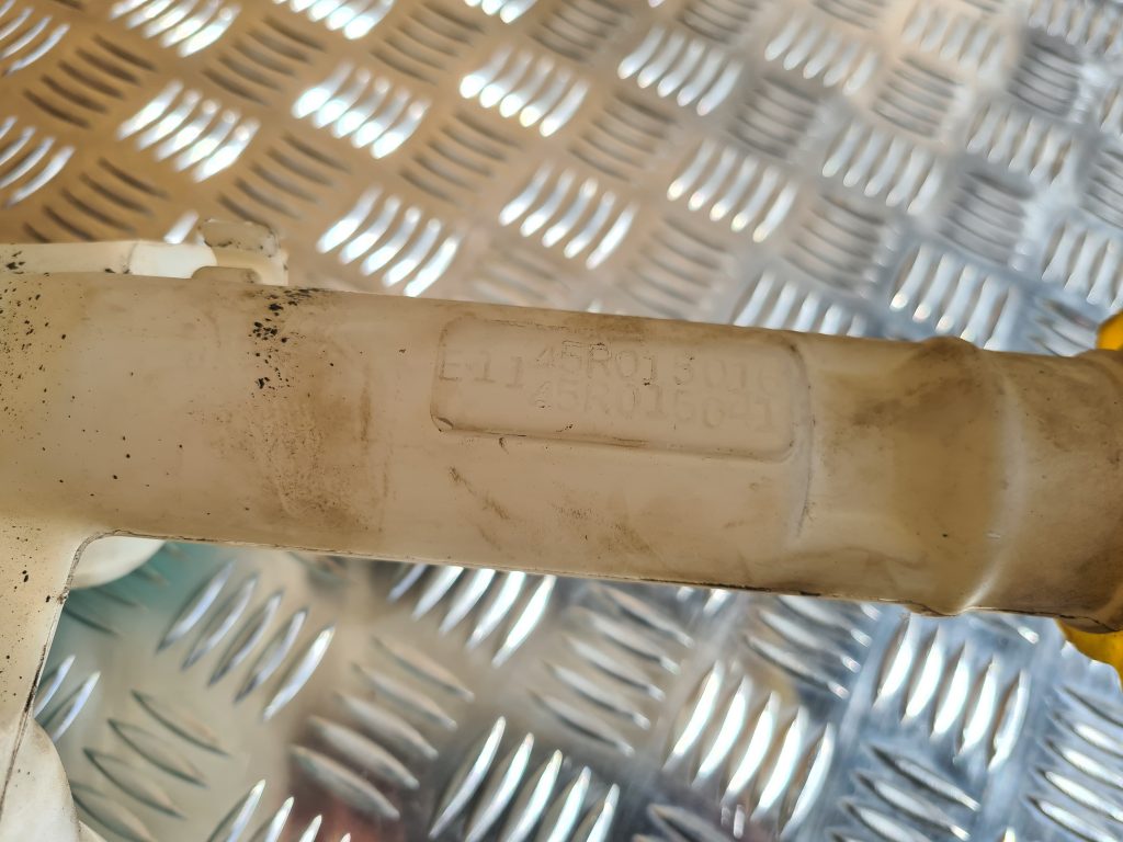 Mazgātāja šķidruma tvertne priekš CHRYSLER SEBRING 2006 3 Mazgātāja šķidruma tvertne priekš CHRYSLER SEBRING 2006