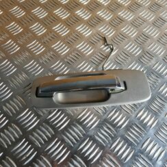 Aizmugurējais kreisais durvju rokturis priekš NISSAN X-TRAIL 2005