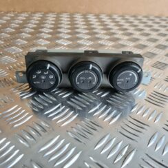 Klimata kontroles bloks priekš NISSAN X-TRAIL 2005