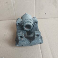 Aizmugurējais kreisais suports priekš BMW 525 E60 2006 OLIVE