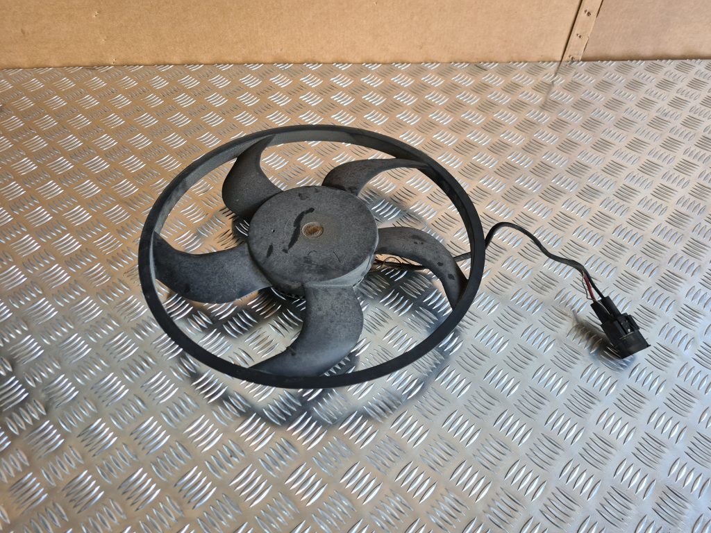 Dzesēšanas radiatora ventilators priekš BMW 525 E60 2006 OLIVE