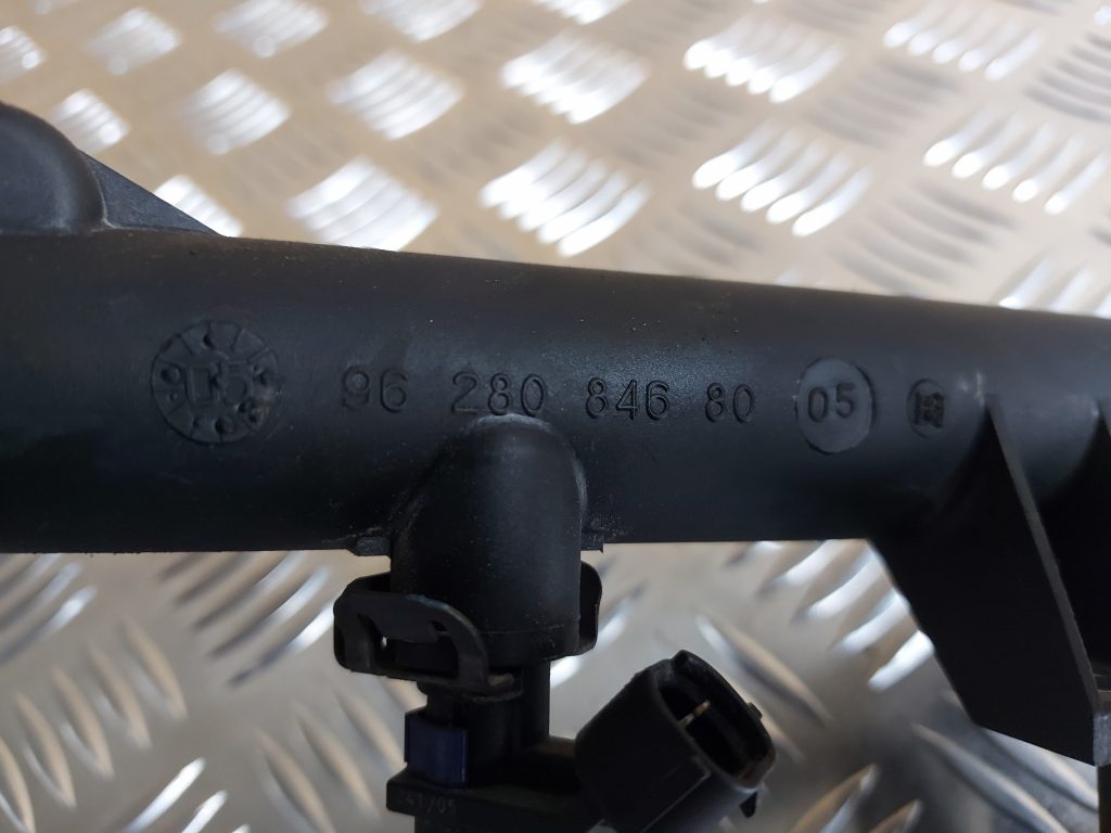 Degvielas sadales caurule priekš PEUGEOT 407 2006