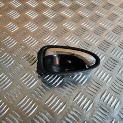 Salona durvju rokturis, aizmugures labais priekš TOYOTA AVENSIS 2012