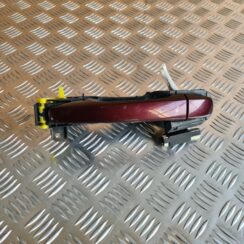 Aizmugurējāis labais durvju rokturis priekš TOYOTA AVENSIS 2012