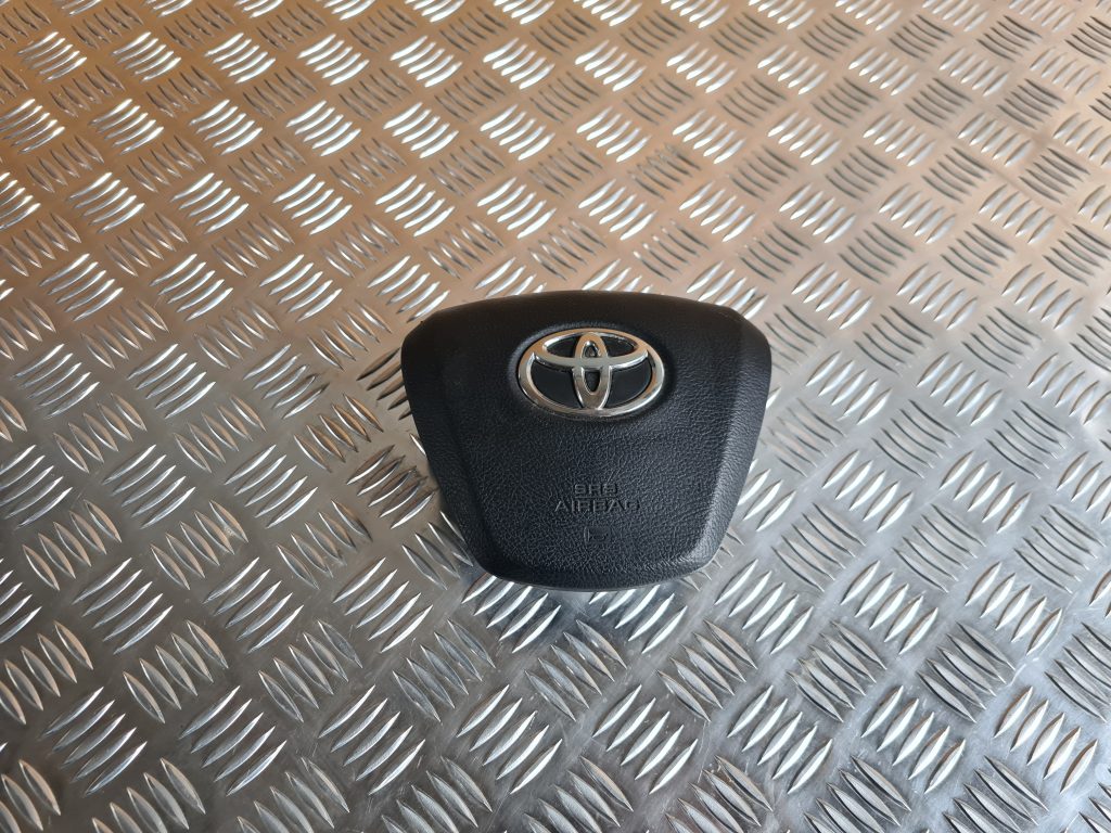 Stūres drošības spilvens priekš TOYOTA AVENSIS 2012 1 Stūres drošības spilvens priekš TOYOTA AVENSIS 2012