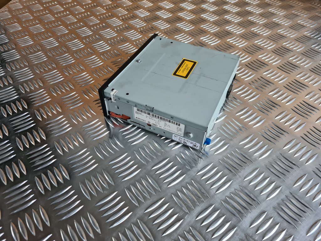 CD/DVD/Navigācijas bloks priekš AUDI A6 AVANT 2007 QUATTRO