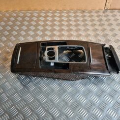 Centrālās konsoles (apdares) vidēja daļa priekš AUDI A6 AVANT 2007 QUATTRO