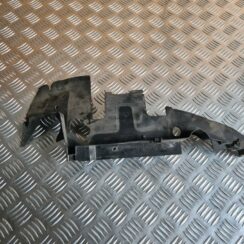 Ieplūdes gaisa deflektors/Difuzors priekš AUDI A6 AVANT 2007 QUATTRO