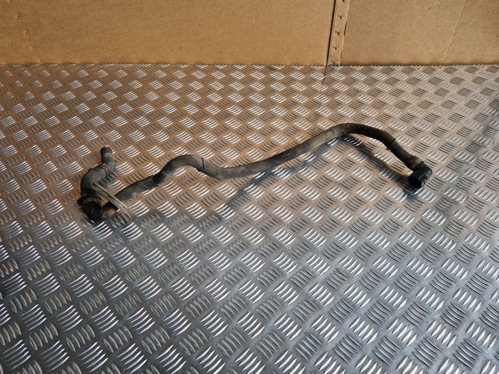 Dzesēšanas caurule priekš AUDI A6 AVANT 2007 QUATTRO 1 Dzesēšanas caurule priekš AUDI A6 AVANT 2007 QUATTRO