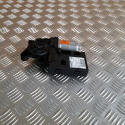 Elektrisko stiklu motors priekš VOLVO S40 2007