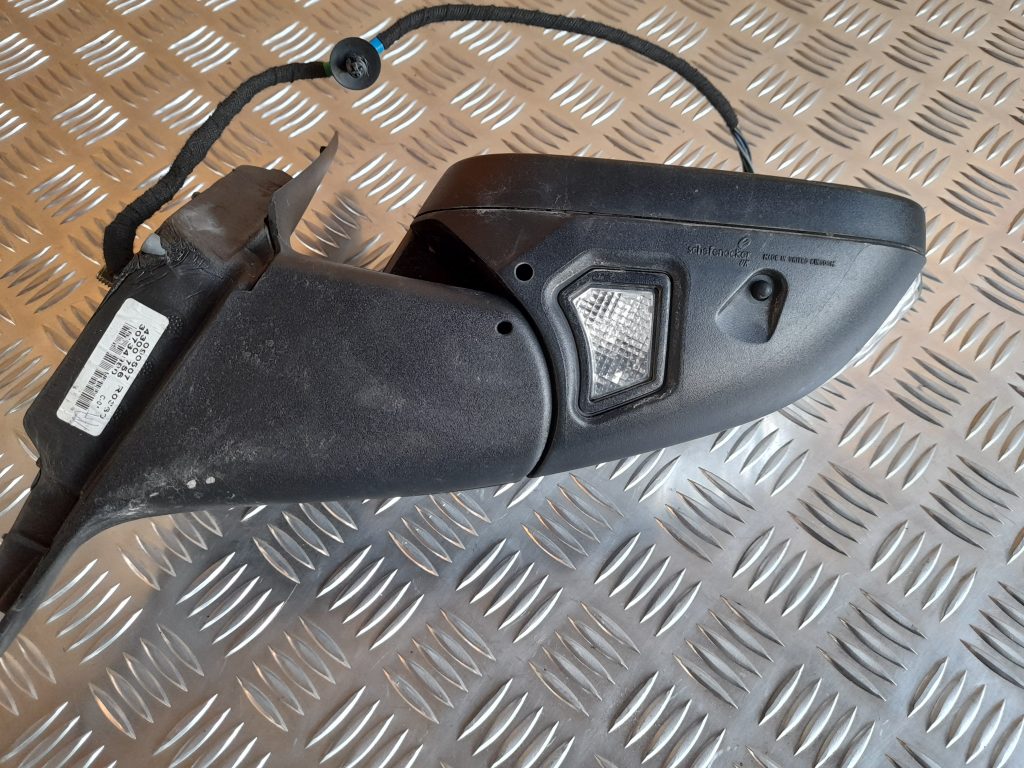 Ārējais spogulis, pa labi priekš VOLVO S40 2007 5 Ārējais spogulis, pa labi priekš VOLVO S40 2007