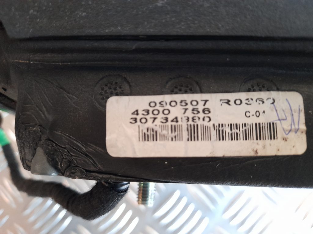 Ārējais spogulis, pa labi priekš VOLVO S40 2007 4 Ārējais spogulis, pa labi priekš VOLVO S40 2007