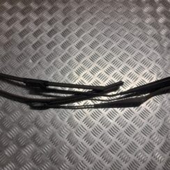 Vējstikla slotu turētāju komplekts priekš VOLVO S40 2007