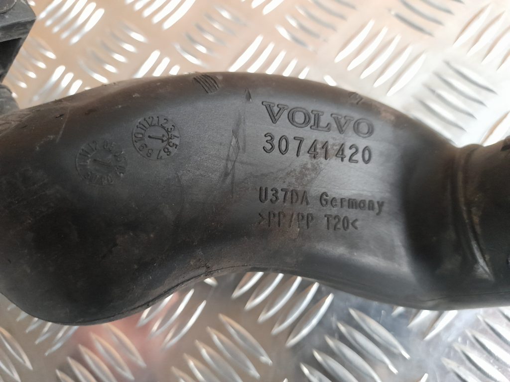 Gaisa filtra korpusa caurule priekš VOLVO S40 2007 2 Gaisa filtra korpusa caurule priekš VOLVO S40 2007