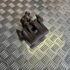 Aizmugurējais labais suports priekš VOLVO S40 2007