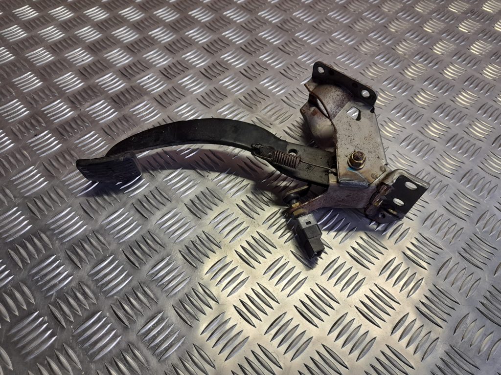 Sajūga pedālis priekš KIA PICANTO 2006 1 Sajūga pedālis priekš KIA PICANTO 2006