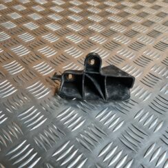 Aizmugurējā spārna un bufera stiprinājums priekš AUDI A6 AVANT 2007 QUATTRO