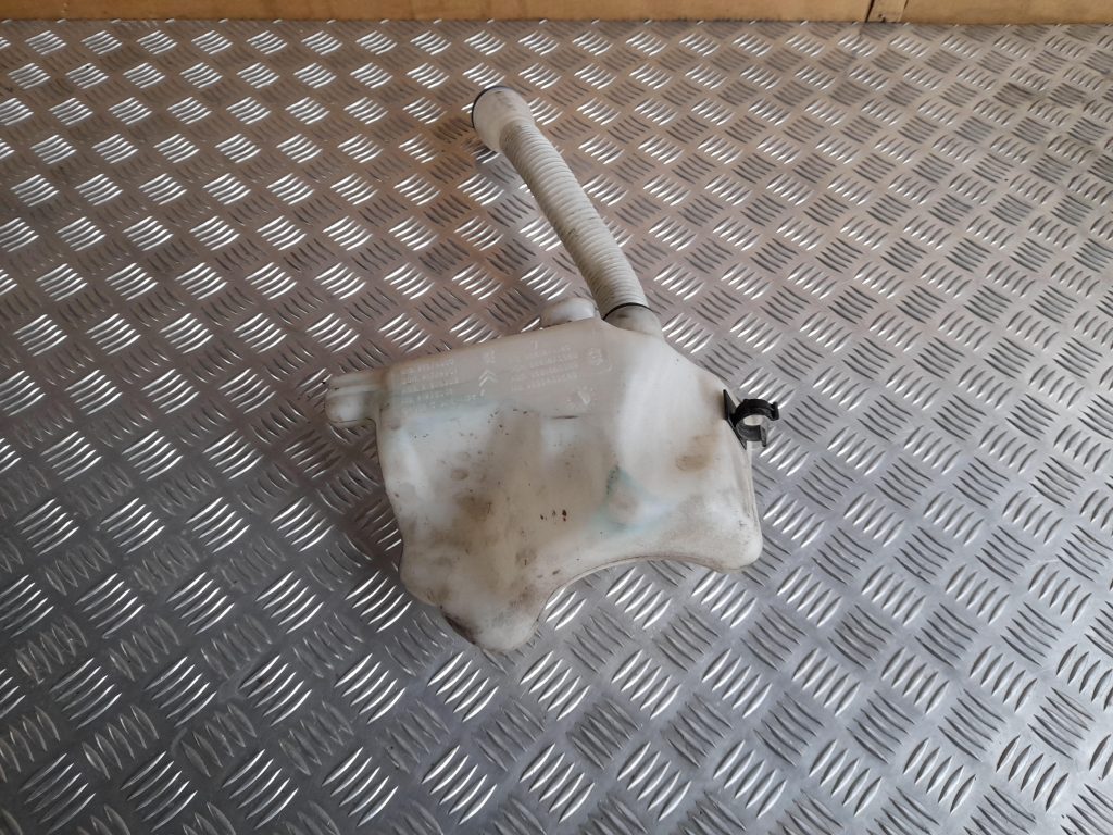 Mazgātāja šķidruma tvertne priekš CITROEN PICASSO 2007
