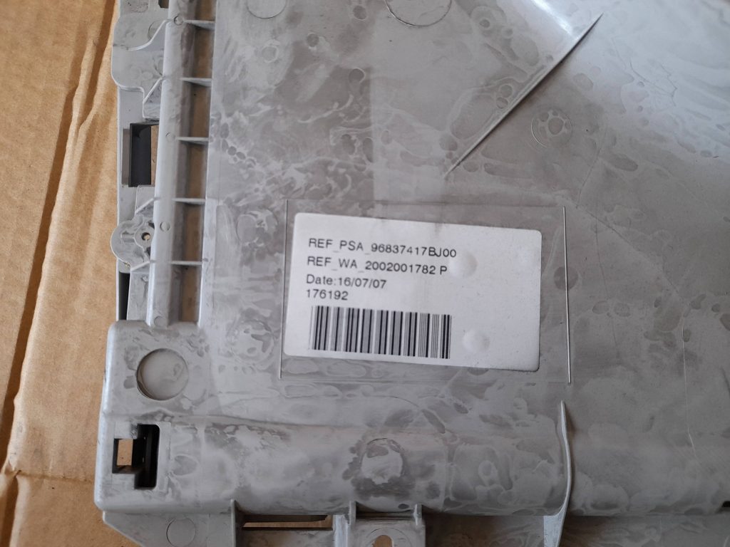 Saules aizsargs priekš CITROEN PICASSO 2007 4 Saules aizsargs priekš CITROEN PICASSO 2007