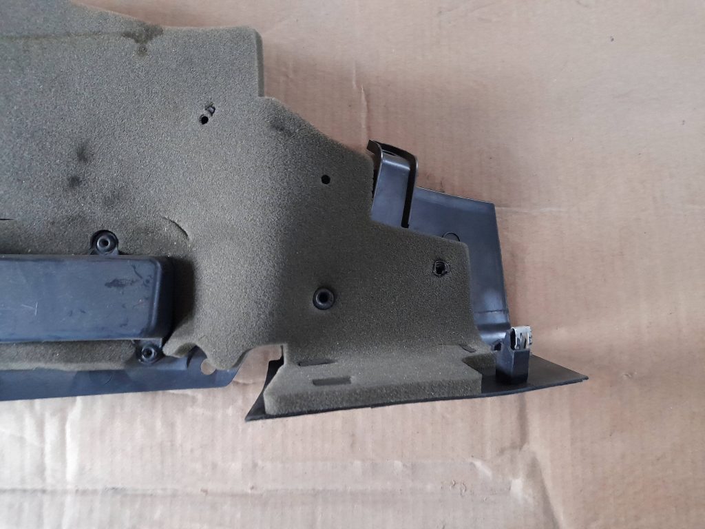 Mērinstrumentu paneļa apakšēja apdare priekš CITROEN PICASSO 2007 4 Mērinstrumentu paneļa apakšēja apdare priekš CITROEN PICASSO 2007