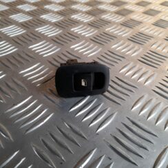 Stikla pacelšanas poga priekš MAZDA 6 2008