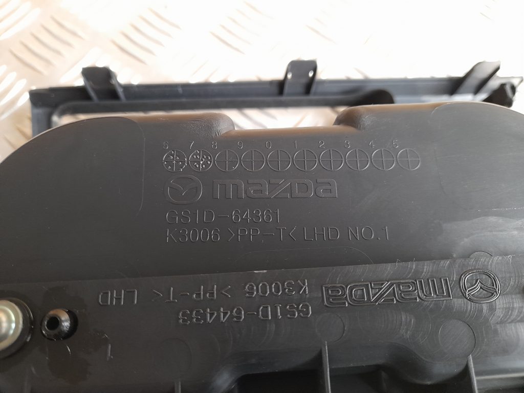 Krūzes turētājs priekš MAZDA 6 2008 3 Krūzes turētājs priekš MAZDA 6 2008