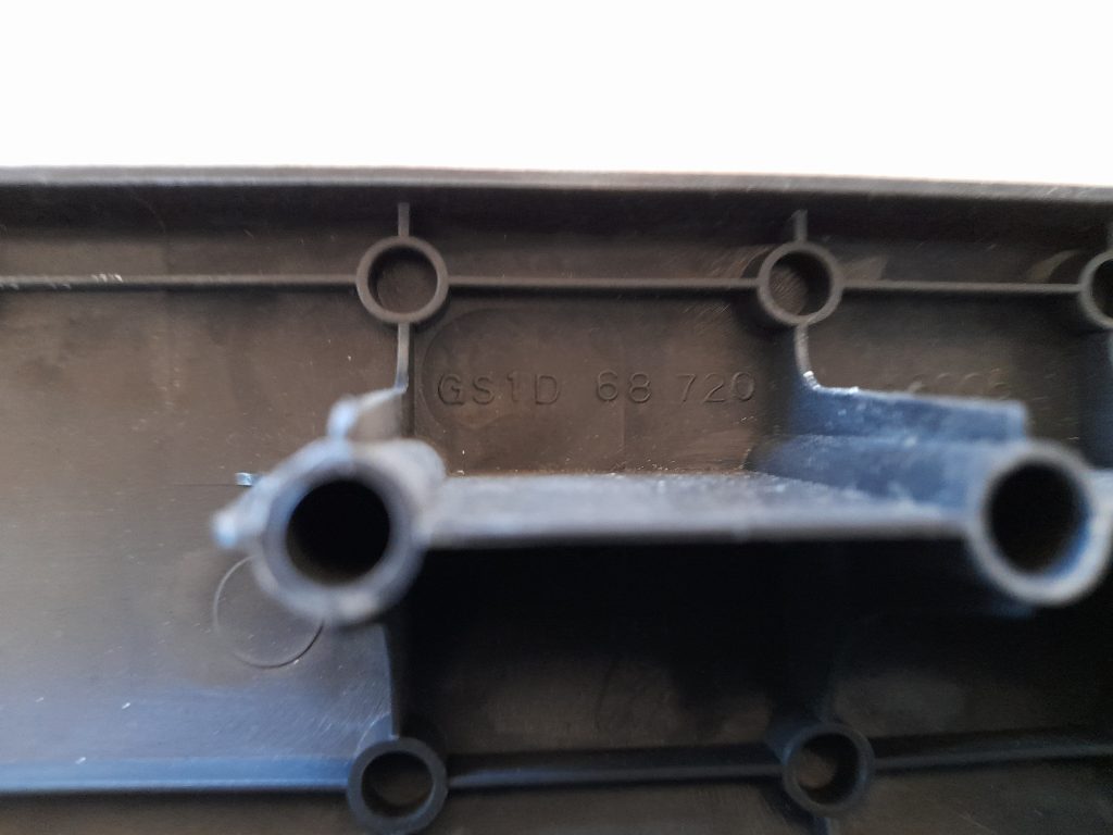 Sliekšņa priekšēja kreisa uzlika (salonā) priekš MAZDA 6 2008 3 Sliekšņa priekšēja kreisa uzlika (salonā) priekš MAZDA 6 2008