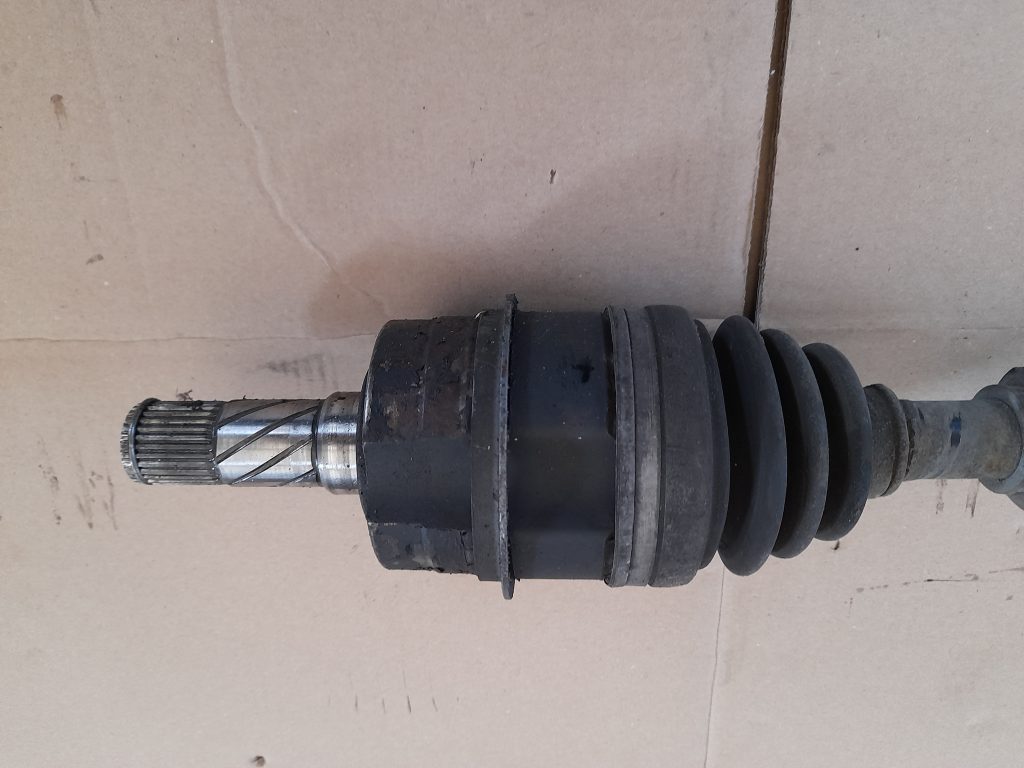 Pusass priekšējā kreisā priekš MAZDA 6 2008 3 Pusass priekšējā kreisā priekš MAZDA 6 2008