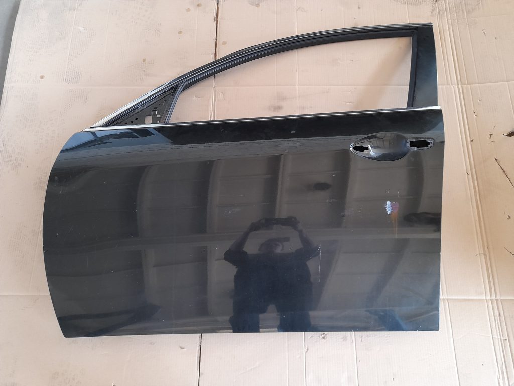 Priekšējās kreisās durvis priekš MAZDA 6 2008 1 Priekšējās kreisās durvis priekš MAZDA 6 2008