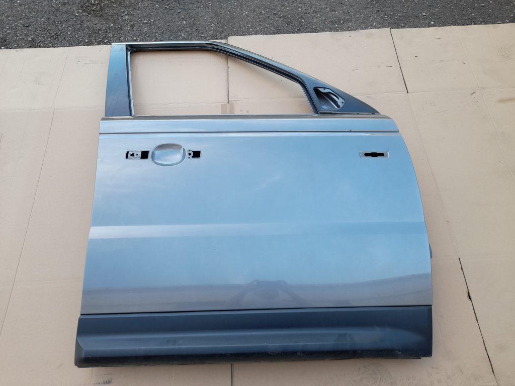 Priekšējās labās durvis priekš RANGE ROVER SPORT 2007 1 Priekšējās labās durvis priekš RANGE ROVER SPORT 2007