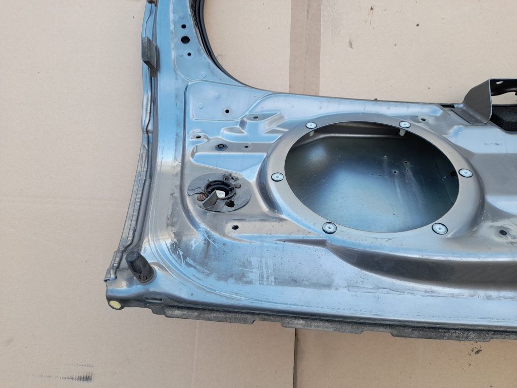 Bagāžnieka vāks priekš RANGE ROVER SPORT 2007 8 Bagāžnieka vāks priekš RANGE ROVER SPORT 2007