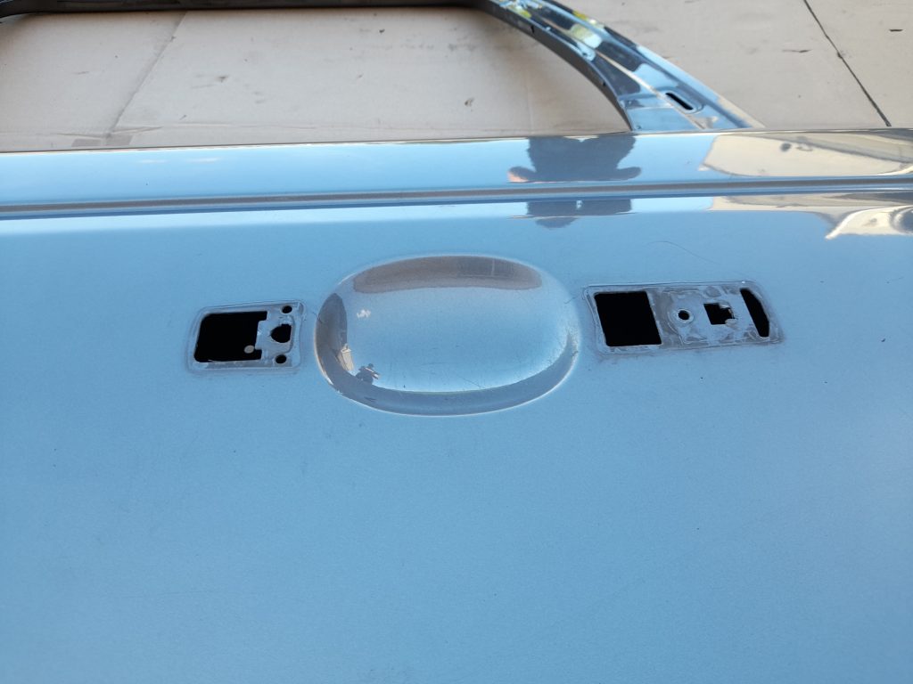 Aizmugurējās kreisās durvis priekš RANGE ROVER SPORT 2007 3 Aizmugurējās kreisās durvis priekš RANGE ROVER SPORT 2007