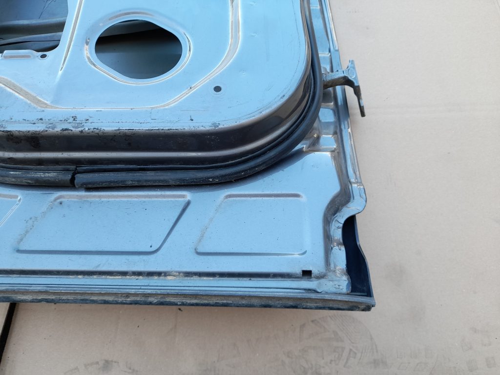 Aizmugurējās kreisās durvis priekš RANGE ROVER SPORT 2007 4 Aizmugurējās kreisās durvis priekš RANGE ROVER SPORT 2007