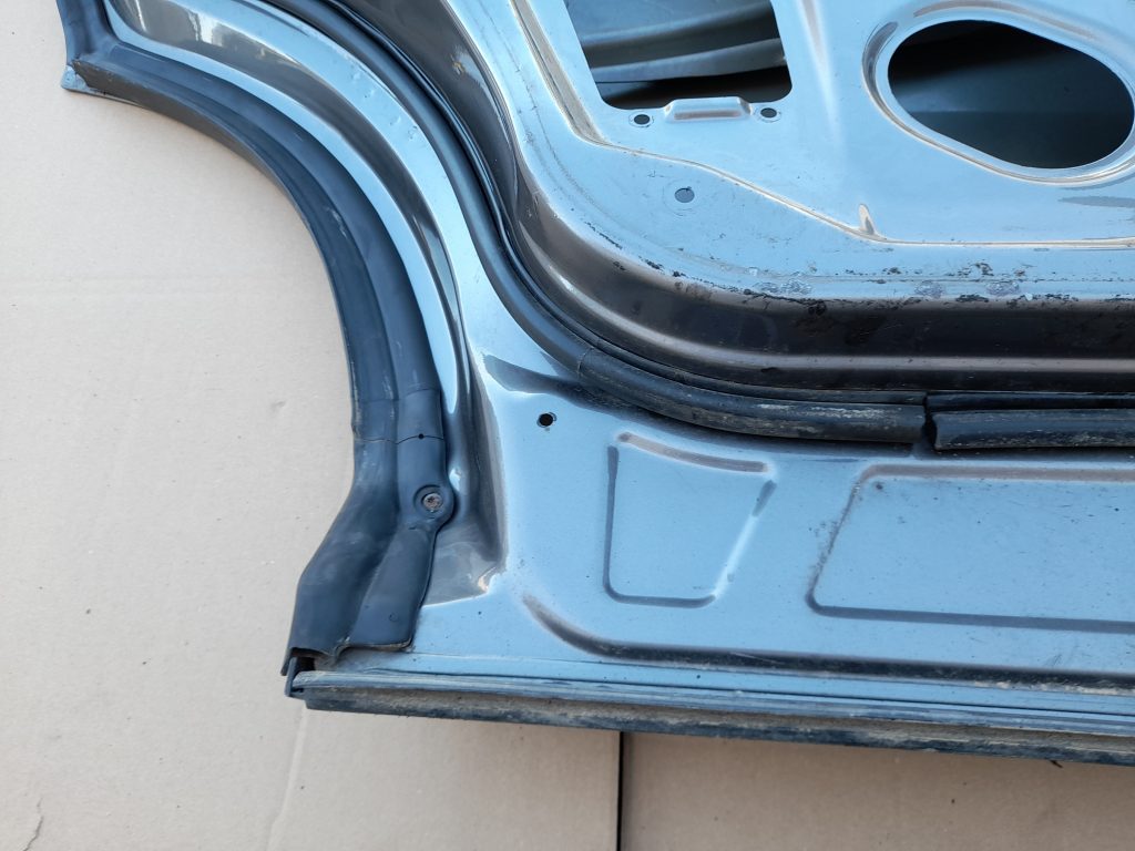 Aizmugurējās kreisās durvis priekš RANGE ROVER SPORT 2007 6 Aizmugurējās kreisās durvis priekš RANGE ROVER SPORT 2007