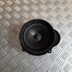 Durvju skaļrunis, apakšā priekš RANGE ROVER SPORT 2007