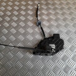 Priekšējo labo durvju slēdzene priekš RANGE ROVER SPORT 2007