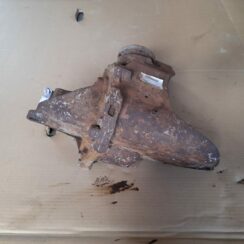 Aizmugurējais reduktors priekš RANGE ROVER SPORT 2007