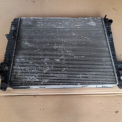Dzesēšanas radiators priekš RANGE ROVER SPORT 2007