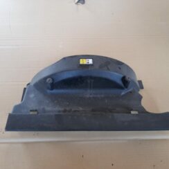 Radiatoru augšēja uzlika priekš RANGE ROVER SPORT 2007