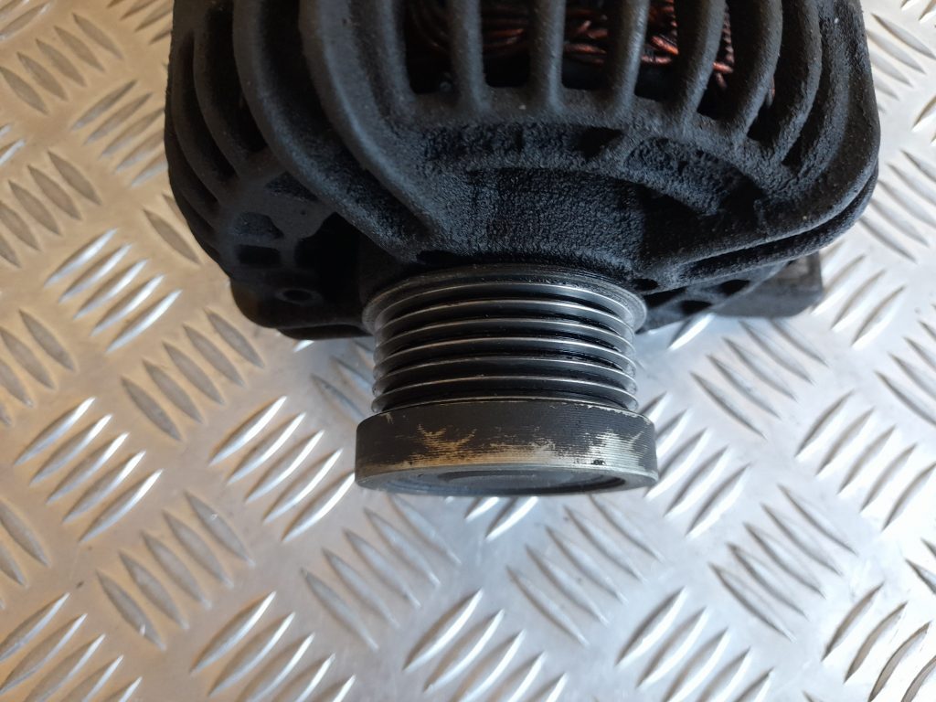 Ģenerators priekš VOLVO V70 2003 SILVER 4 Ģenerators priekš VOLVO V70 2003 SILVER