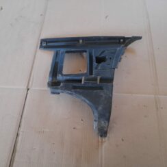 Aizmugurējā spārna un bufera stiprinājums priekš VOLVO V70 2003 SILVER