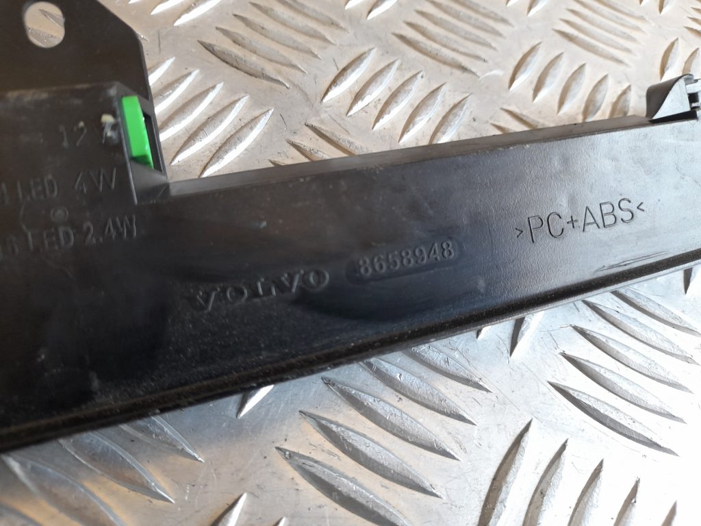 Stop signāls priekš VOLVO V70 2003 SILVER 3 Stop signāls priekš VOLVO V70 2003 SILVER