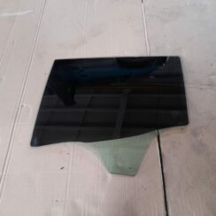 Aizmugurējo kreiso durvju stikls priekš OPEL ASTRA SPORT 2017