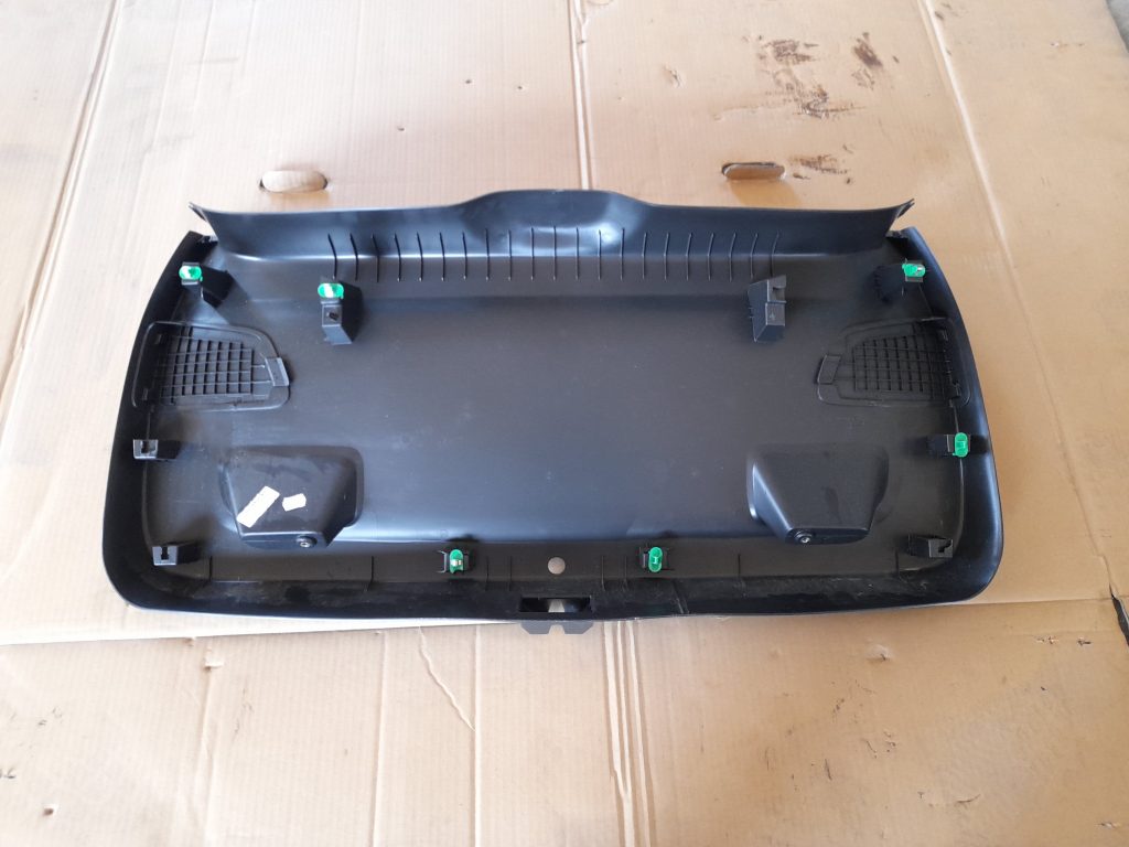 Bagāžnieka vāka liela apdare priekš OPEL ASTRA SPORT 2017