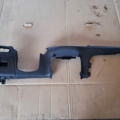 Mērinstrumentu paneļa apdare (zem stūres) priekš OPEL ASTRA SPORT 2017