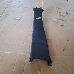 Vidējas salona statnes apdare priekš OPEL ASTRA SPORT 2017