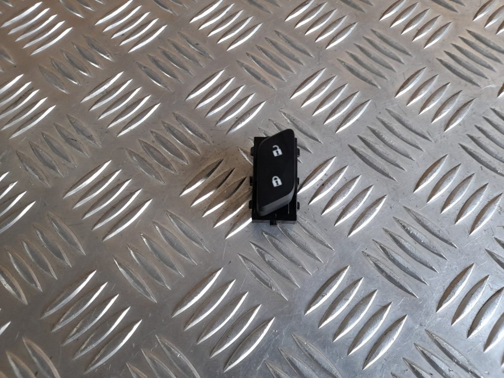 Atvēršanas/aizvēršanas poga priekš OPEL ASTRA SPORT 2017 1 Atvēršanas/aizvēršanas poga priekš OPEL ASTRA SPORT 2017