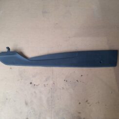 Centrālās konsoles (apdares) sānu panelis priekš VW PHAETON 2005