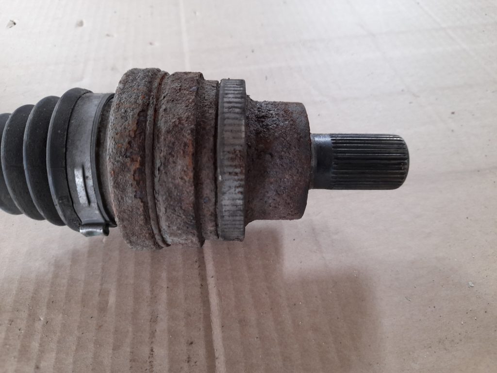 Pusass aizmugurē priekš VOLVO XC60 2009 3 Pusass aizmugurē priekš VOLVO XC60 2009